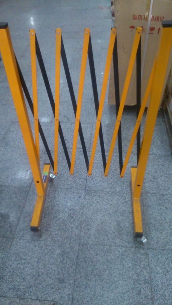 چراغ های راهنمایی و تابلو